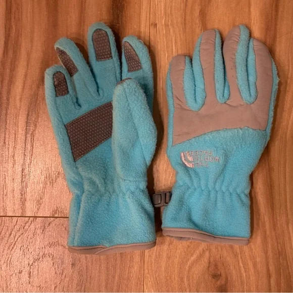 The North Face Black &White 2-in-1 Waterproof Jacket, size 7/8 & Gloves - Picture 7 of 8